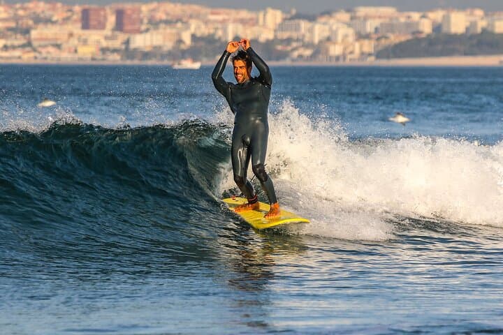 Capifórnia Surf Experience: Learn to Surf on Costa da Caparica, Lisbon