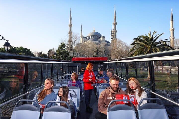 Istanbul Hop-On Hop-Off Bus Guide: Top Attractions & Practical Tips