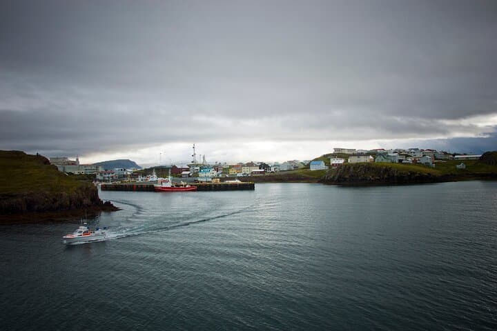 10-Day Private Iceland Circuit: Golden Circle, South Coast, Myvatn & Jökulsárlón photo 5