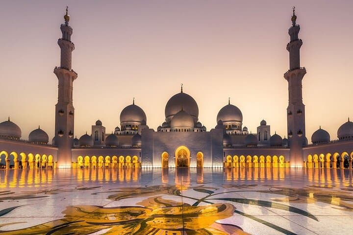 Abu Dhabi Private Day Tour from Dubai: Sheikh Zayed, Emirates Palace & Ferrari World