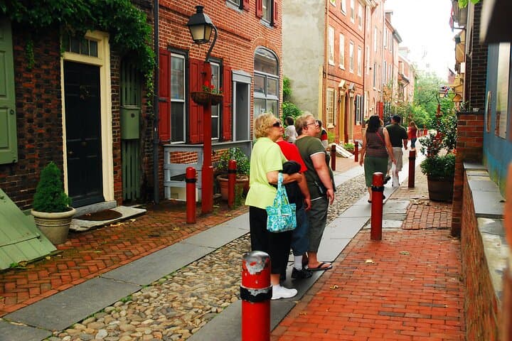 Walking Philadelphia’s Revolutionary Streets: Founding Fathers and Mothers Tour photo 5