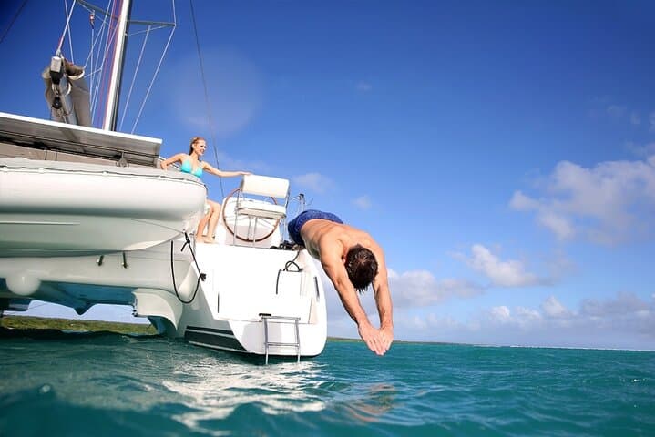 Sunset Catamaran & Snorkel to Isla Mujeres with National Open Bar (Cancun) photo 5