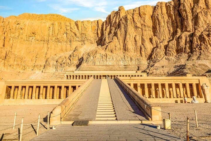 Luxor in a Day: Plane Tour from Dahab to Karnak, Valley of the Kings & Hatshepsut photo 3