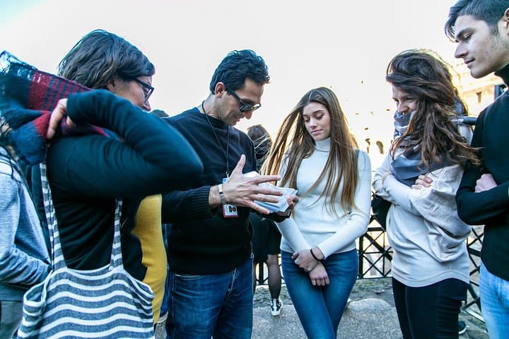 Ancient Rome Treasure Hunt: Colosseum & Roman Forum Team-Building Adventure photo 2