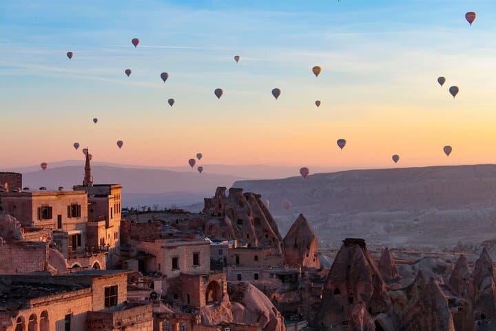 Cappadocia Day Tour in Spanish: North Valleys, Göreme Open-Air Museum & Uçhisar photo 6