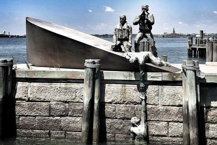 Self-Guided Battery Walking Tour: Bowling Green to Stone Street (VoiceMap) photo 5