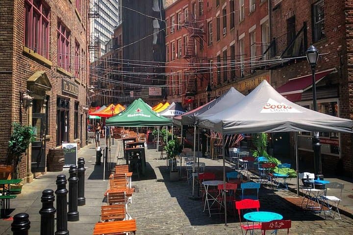 Self-Guided Battery Walking Tour: Bowling Green to Stone Street (VoiceMap) photo 2