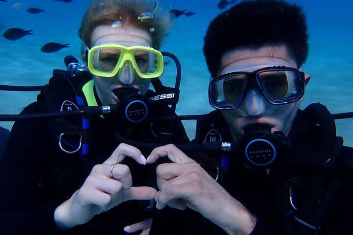 Blue Bay Intro Scuba in Pernera — Beginner PADI Discover Dive Near Protaras photo 6