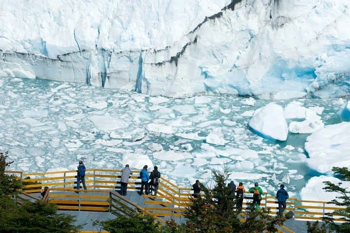 Explore Perito Moreno Glacier: Boat Navigation & Footbridges from El Calafate photo 6