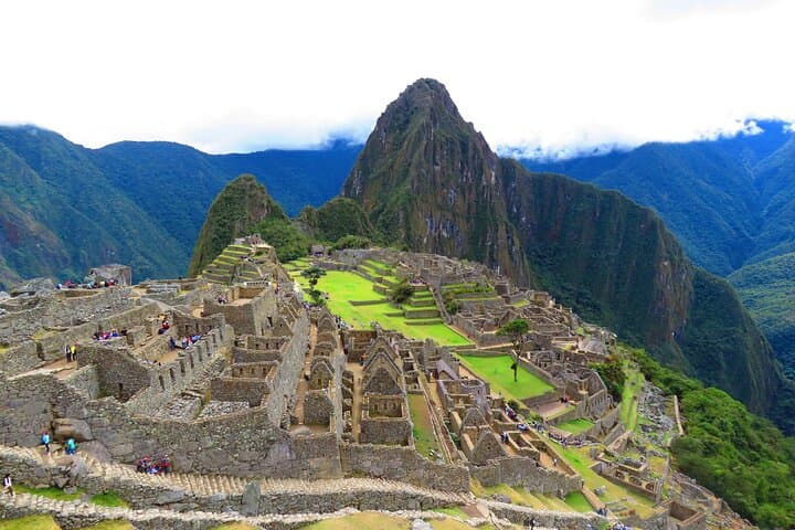 Full-Day Machu Picchu Tour from Cusco — Trains, Buses & Guided Citadel Walk photo 3