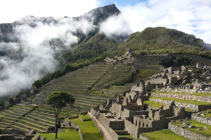 Full-Day Machu Picchu Tour from Cusco — Trains, Buses & Guided Citadel Walk photo 6