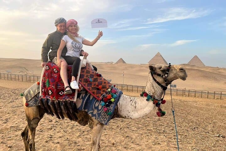 Sunset Camel Ride at the Giza Pyramids: Sahara Dusk Experience photo 2