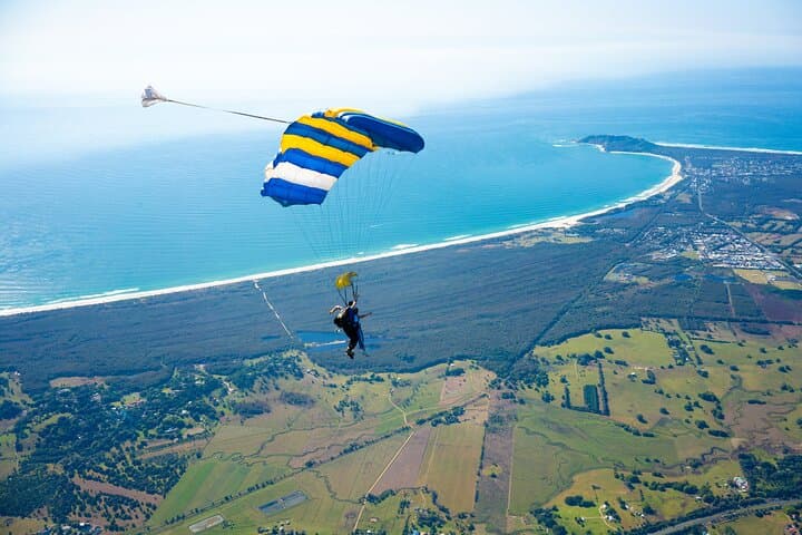Byron Bay Tandem Skydive — 15,000-Foot Freefall Over Cape Byron photo 4