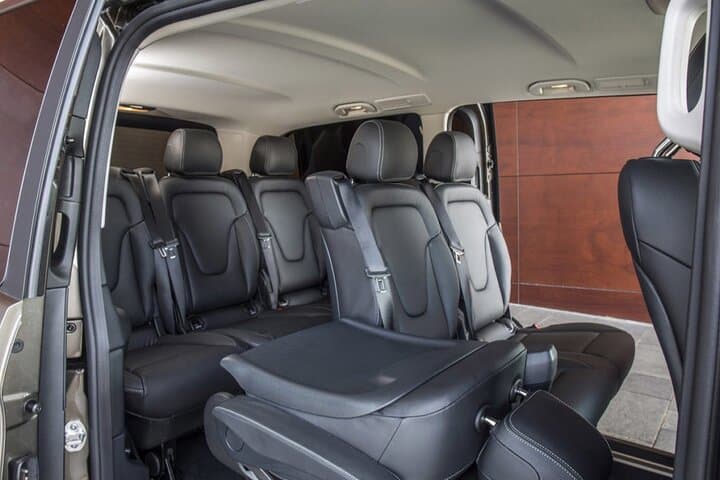 Glasgow Private Chauffeur: 4- or 8-Hour Custom City Tour photo 2