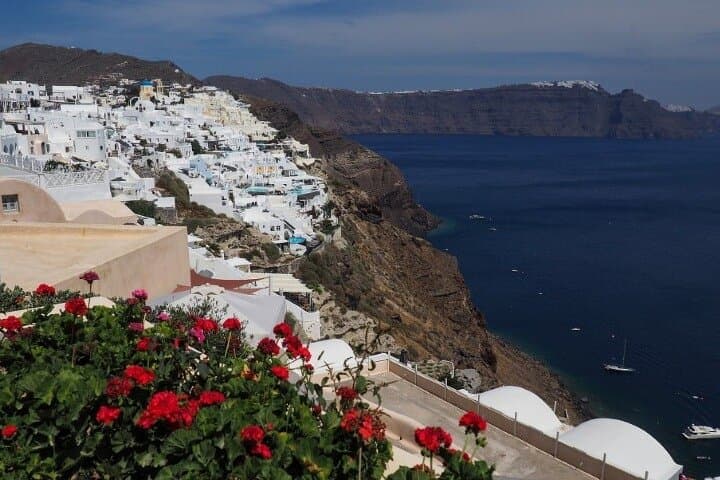 Private 4-Hour Custom Santorini Tour: Oia, Imerovigli & Wine Tasting photo 4