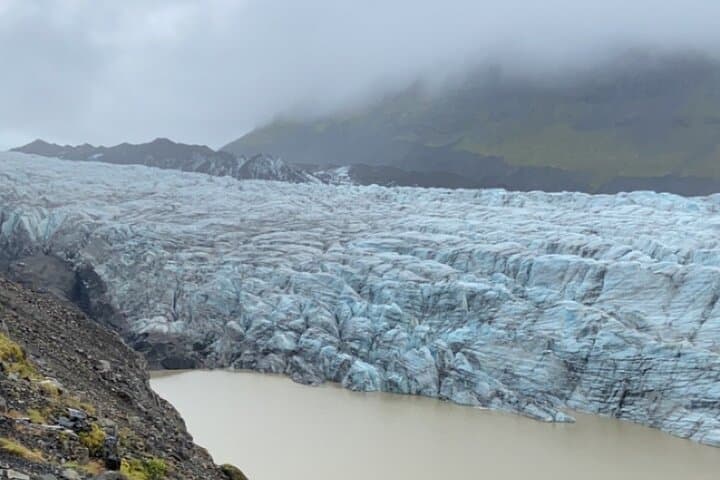 Private 4x4 South Coast & Diamond Beach Tour — Full-Day Waterfalls, Glaciers and Black Sand photo 2