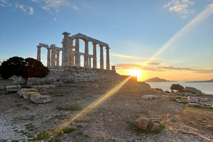 Athens Highlights & Sounio Temple of Poseidon Sunset Private Tour photo 3