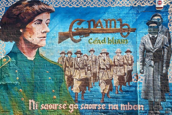 Belfast Black Cab Tour: Political Murals, Peace Wall & The Troubles photo 4