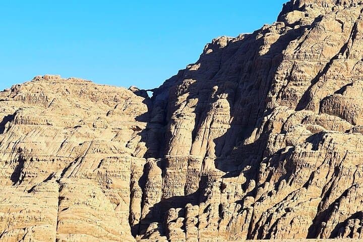 Full-Day Wadi Rum Jeep & Camel Tour — Sand Dunes, Canyons and Bedouin Lunch photo 4