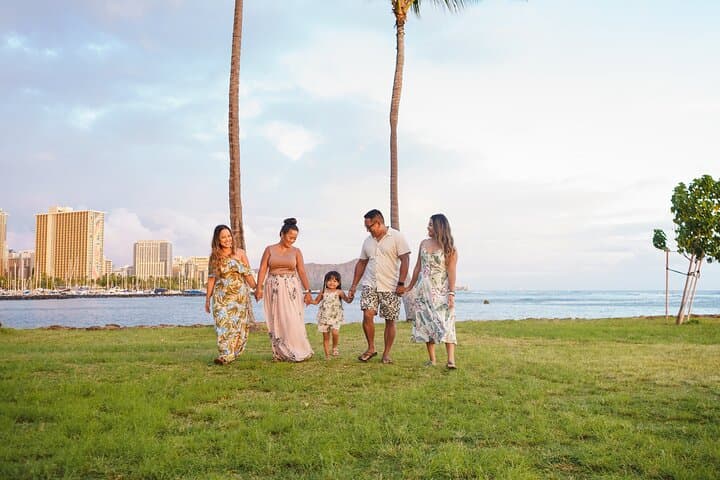 Professional Photographer in Honolulu — Private Oahu Photo Shoots