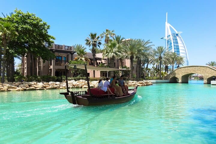 Private Modern Dubai Tour with Palm Jumeirah Monorail Ride