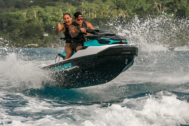 Jet Ski the Bora Bora Lagoon: Island Tour to Mount Otemanu & Motu Stops photo 6