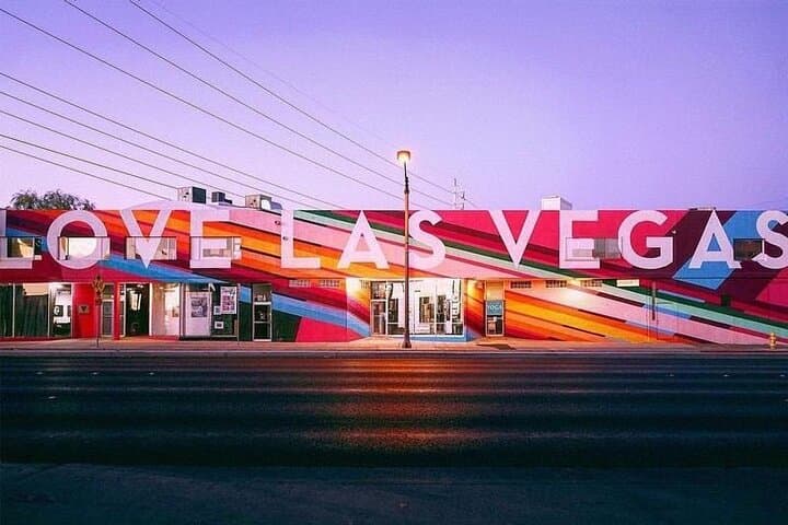 Vegas Arts District Secrets: Bar Crawl, Limo Ride & Dining Experience photo 6