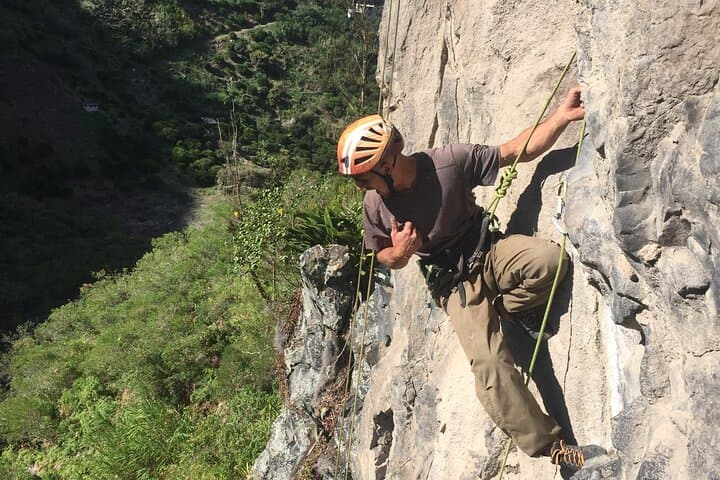 Half-Day Rock Climbing on Basalt Walls in Baños, Ecuador photo 4