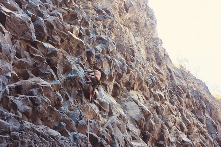 Half-Day Rock Climbing on Basalt Walls in Baños, Ecuador photo 5