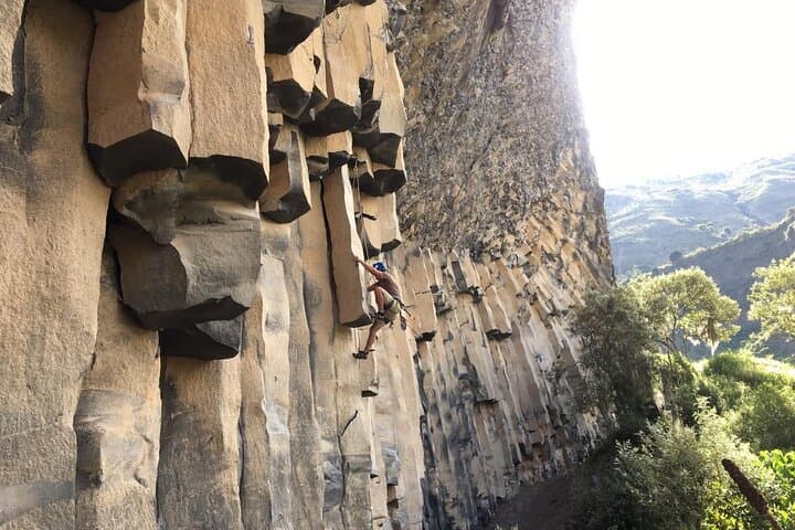 Half-Day Rock Climbing on Basalt Walls in Baños, Ecuador photo 3