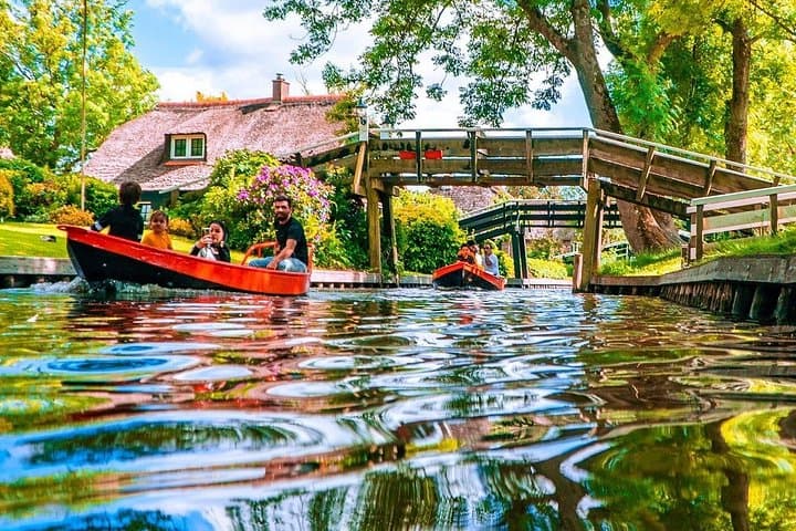 Glide Giethoorn: Private Day Tour and Boat Ride from Amsterdam photo 3