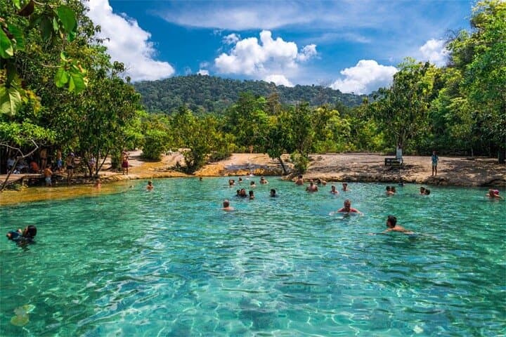 Krabi Jungle Tour: Emerald Pool, Hot Springs & Wat Tham Sua Full-Day photo 3