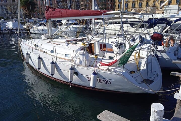 Private Sailing and Wine Tasting in the Bay of Naples