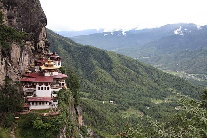 Jomolhari Trek: 13-Day Paro to Thimphu High-Altitude Camping Route via Lingzhi photo 2