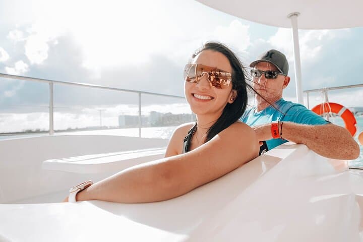 Sunset Sailing to Isla Mujeres from Cancún — Unlimited Drinks & Transfer Included photo 6
