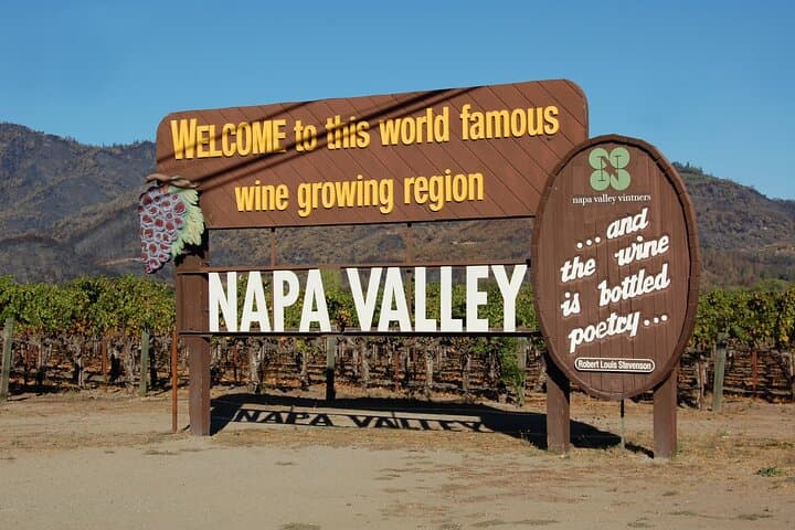 Private 8-Hour Napa Wine Tasting Tour: 3–4 Wineries with Lunch photo 2