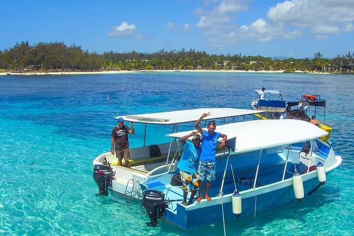 Eastern Mauritius Day Tour: Rhumerie St Aubin, Blue Bay Snorkel & Mahebourg Highlights photo 5