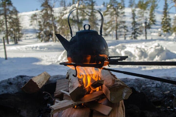 Full-Day Snowshoeing to Lampivaara Amethyst Mine from Rovaniemi — Pyhä-Luosto Adventure photo 5