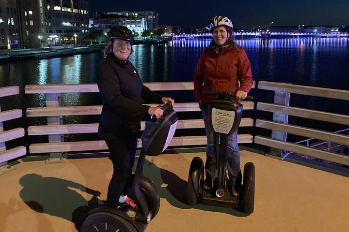 Green Bay Sunset Segway Tour on the Fox River: CityDeck & Broadway District photo 6