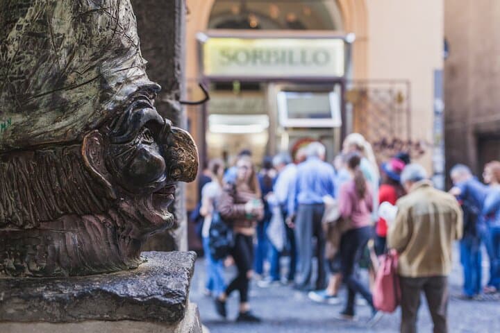 Naples Historic Center Treasure Hunt: Team-Building Walking Game with Prizes photo 3
