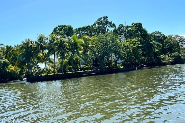Nicaragua One Day Experience: Volcano Views and Colonial Charm in 12 Hours photo 6