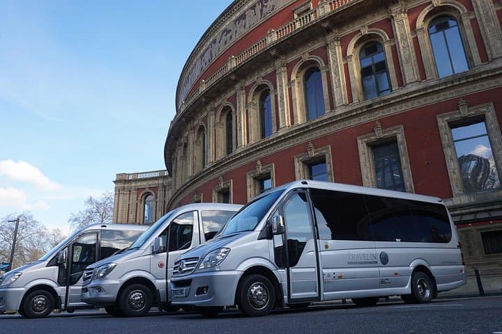 Private Cruise-Terminal Transfer to London Accommodation — Door-to-Door Chauffeur Service photo 2