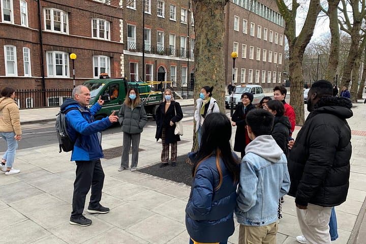 Classic London Private Walking Tour with a Blue Badge Guide — Westminster to the Museums photo 2
