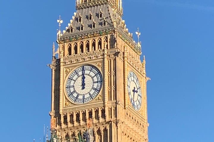 Classic London Private Walking Tour with a Blue Badge Guide — Westminster to the Museums photo 1