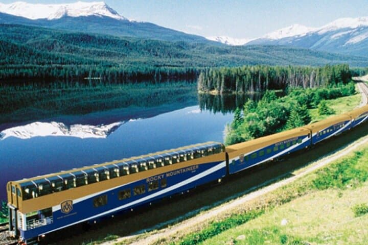 Rocky Mountaineer 6-Day Vancouver to Rockies Train Tour — Banff, Jasper & Icefields Parkway photo 4