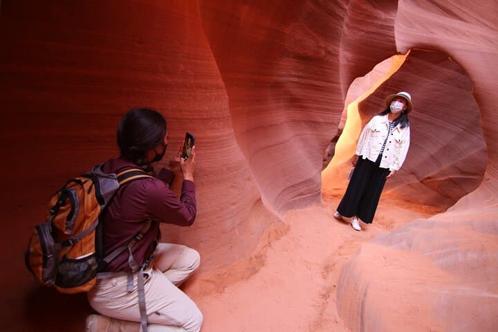 Lower Antelope Canyon Hiking Tour: Guided Slot Canyon Experience Near Page AZ photo 2