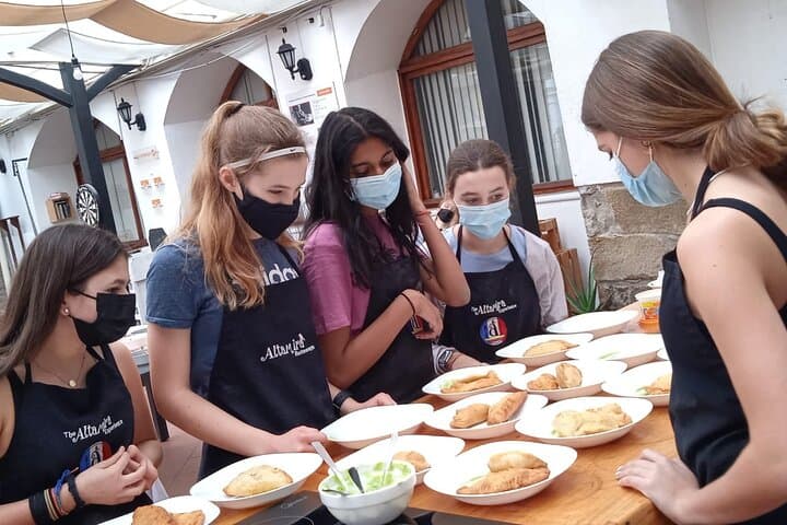 Afternoon Coffee in Quito: Foodie Walking Tour & Empanada Class photo 6