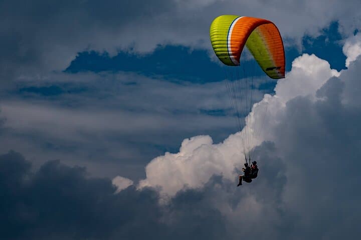 Paragliding Over Medellín: Fly Above the Aburrá Valley photo 2