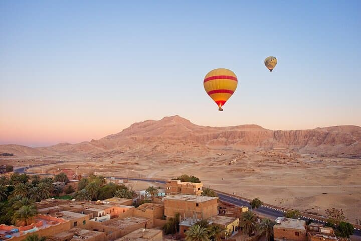 Sunrise Hot Air Balloon Ride Over Luxor’s Ancient Monuments photo 5