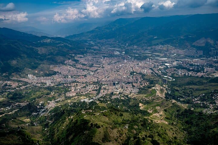 Paragliding Over Medellín: Fly Above the Aburrá Valley photo 6